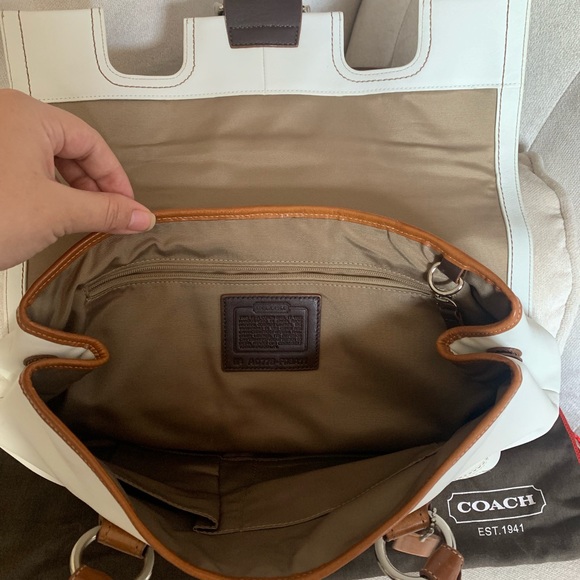 Coach handbag - Picture 2 of 3